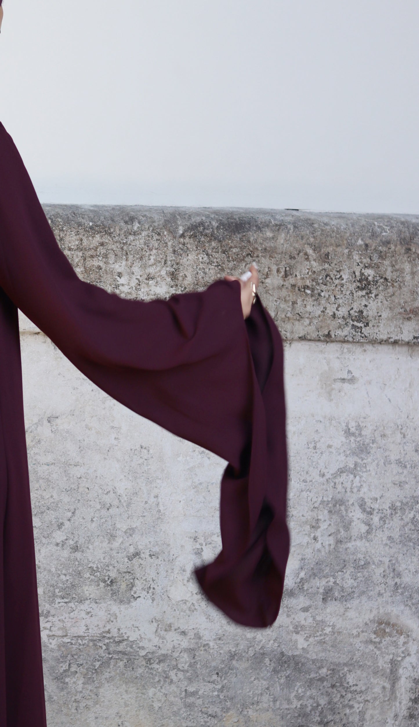 NAMELA - Robe longue asymétrique « Grenat »