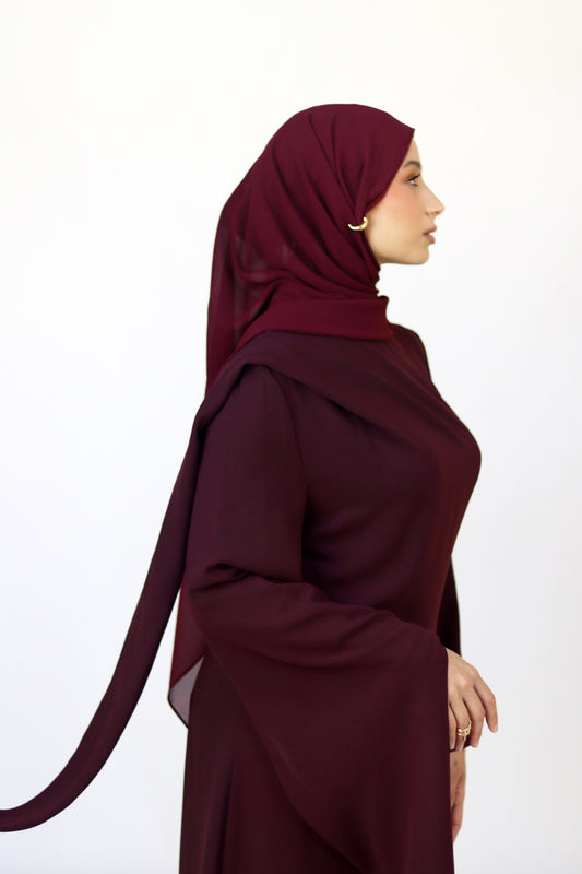 AMAL - Robe longue manches asymétriques bordeaux